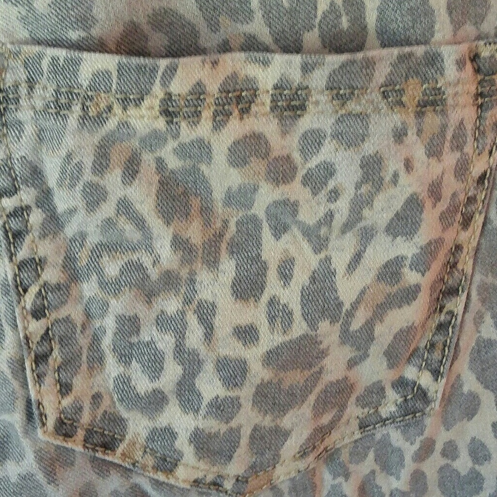 Jordache skinny capri jeans leopard / bundle requirement - Picture 4 of 5